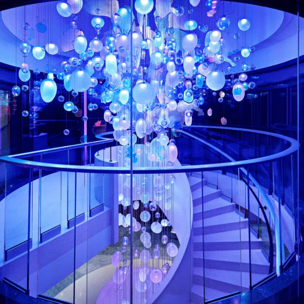 Sculptural Lighting Installation where light thinks in colour