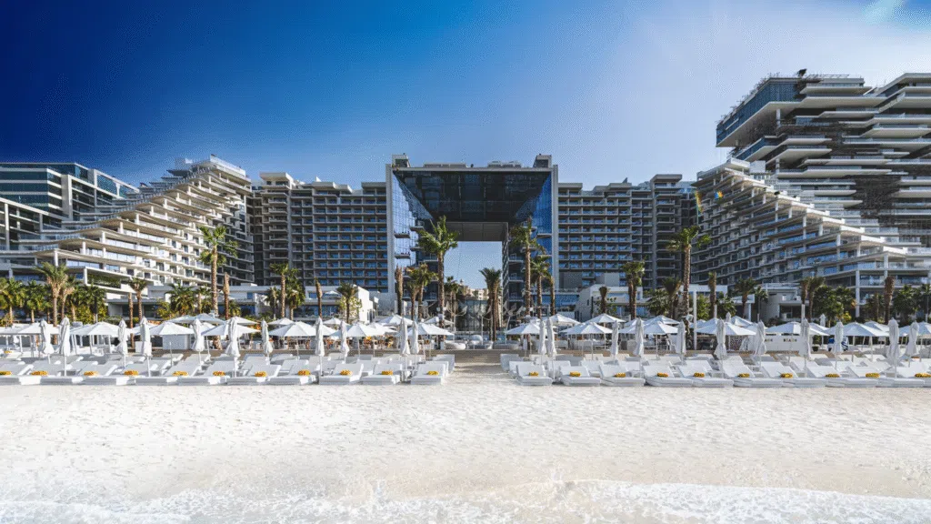 Lighting Sculpture / FIVE Hotels / Project