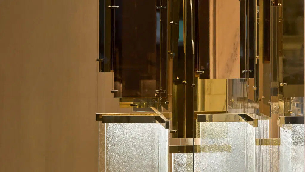 Custom glass installation / Private Residence / Project