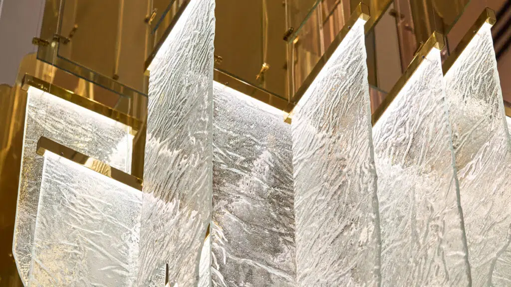 Custom glass installation / Private Residence / Project