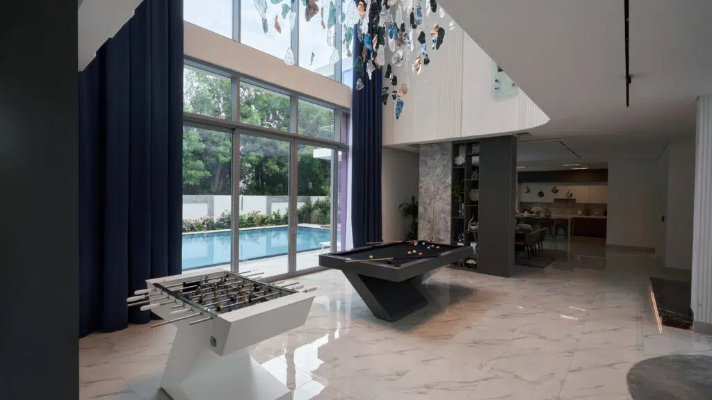 Custom glass installation / Private Residence / Project
