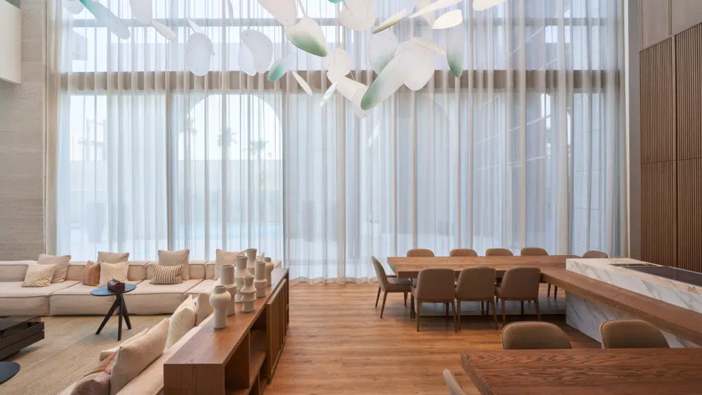 Custom glass installation / Private Residence / Project