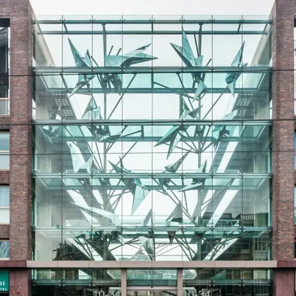 The city seen through glass