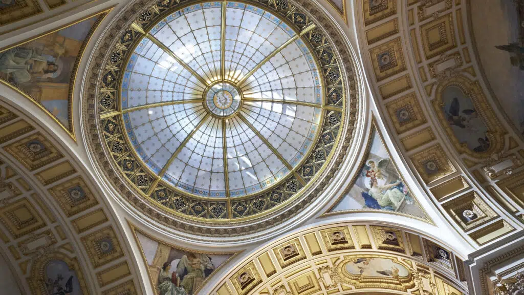 Custom glass installation / Czech National Museum / Project