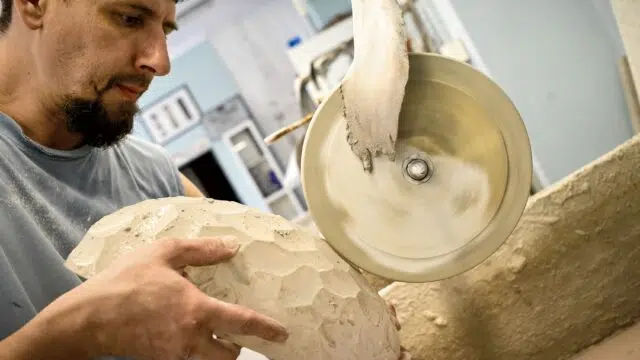  / Glass Cutting Atelier